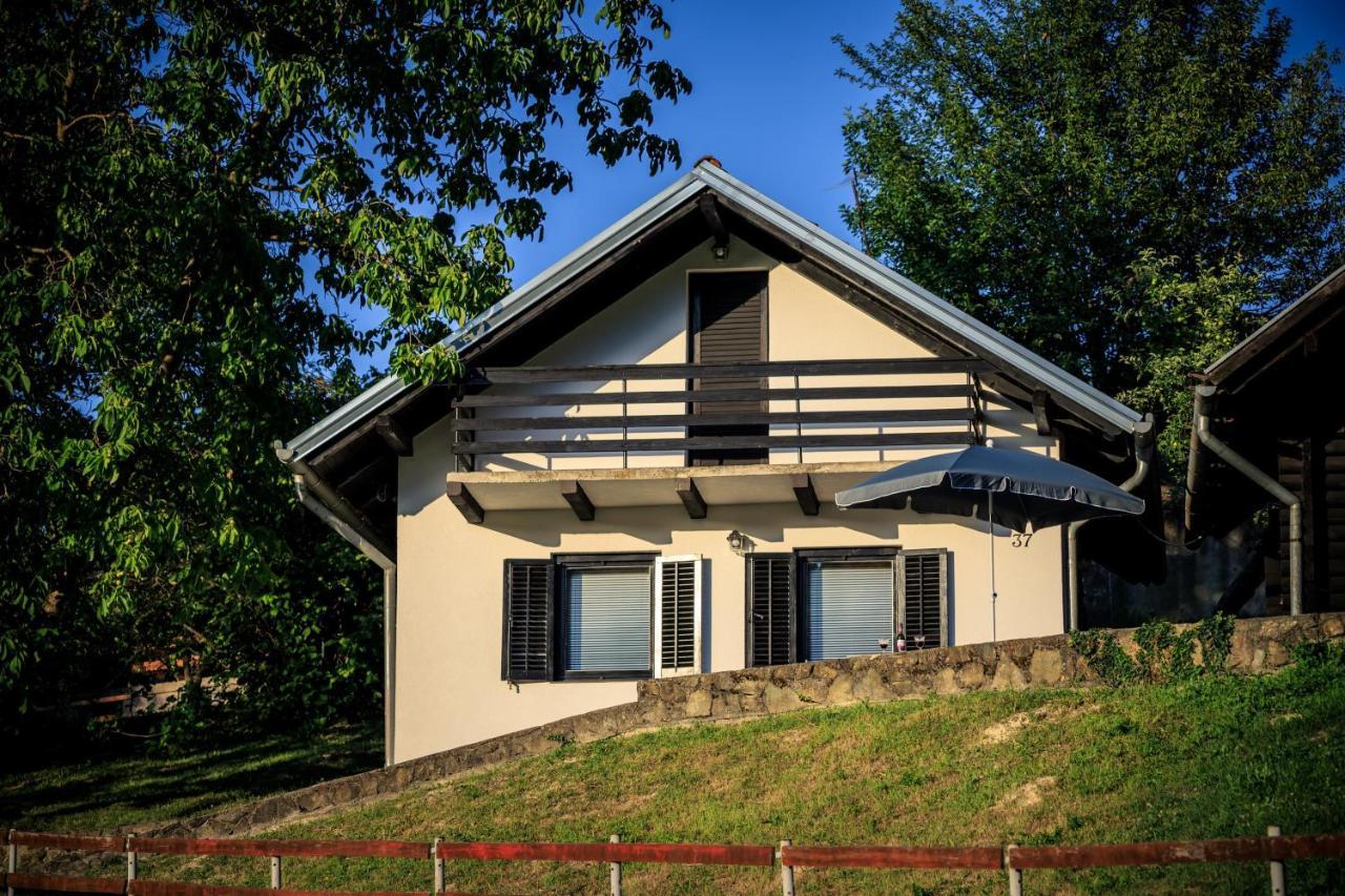 Kuca Za Odmor, Ferienhaus, Holiday Home Rugas Orahovica Extérieur photo
